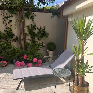 Apartment Wow Garden In The Heart Of, Venice